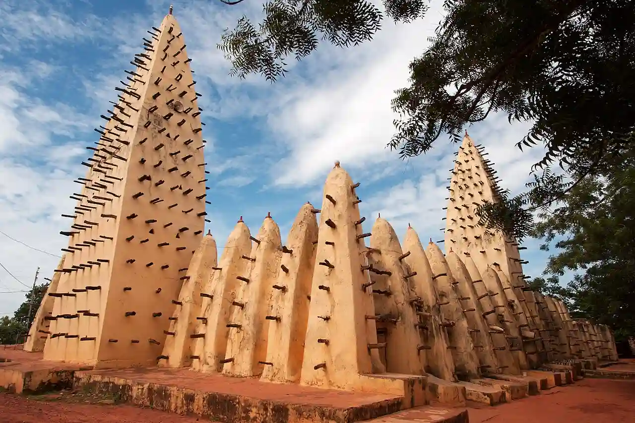 Travel guide to Burkina Faso featuring Bobo-Dioulasso Grand Mosque