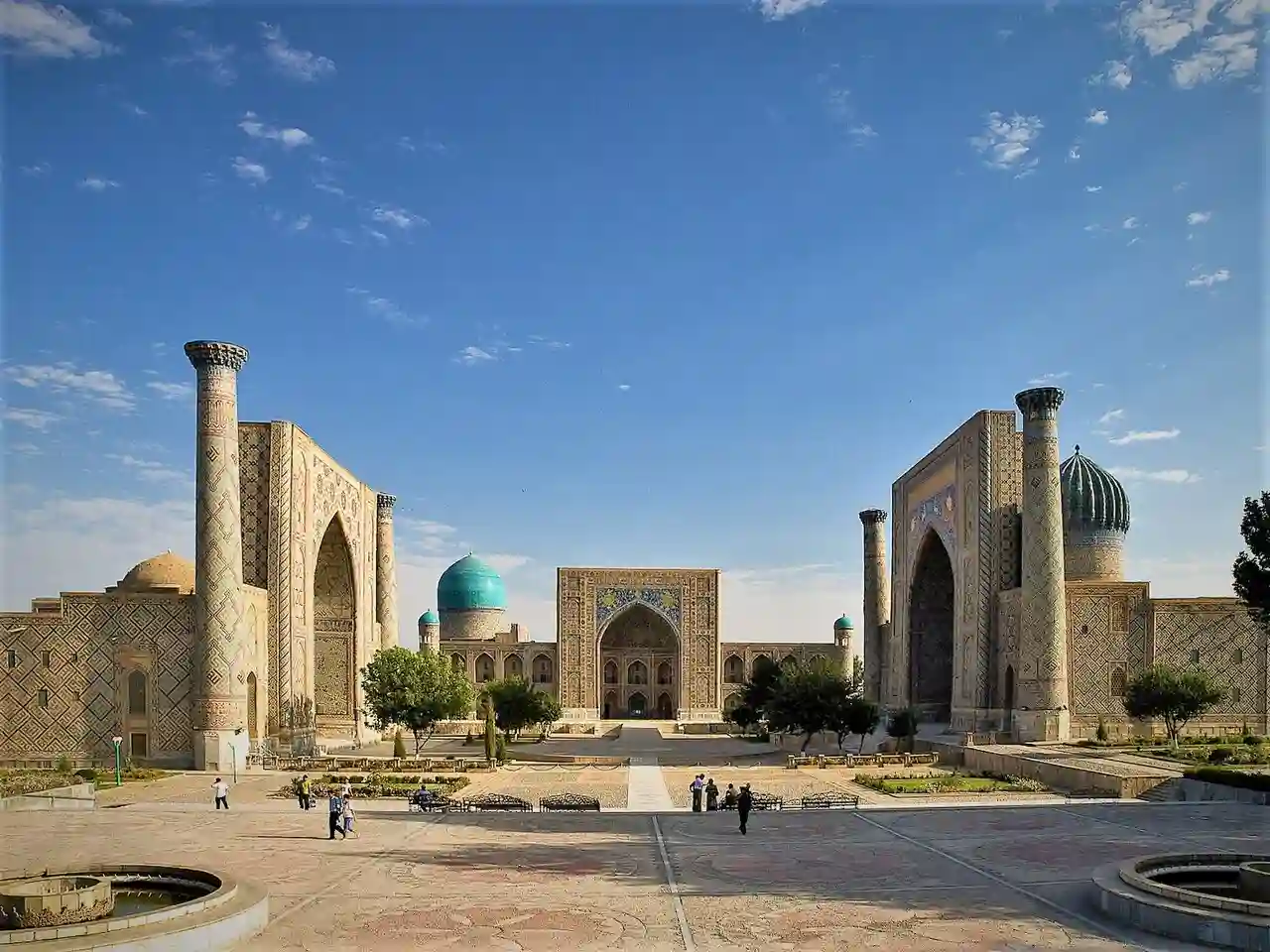 Travel guide to Uzbekistan featuring Registan Square in Samarkand and Islamic architecture