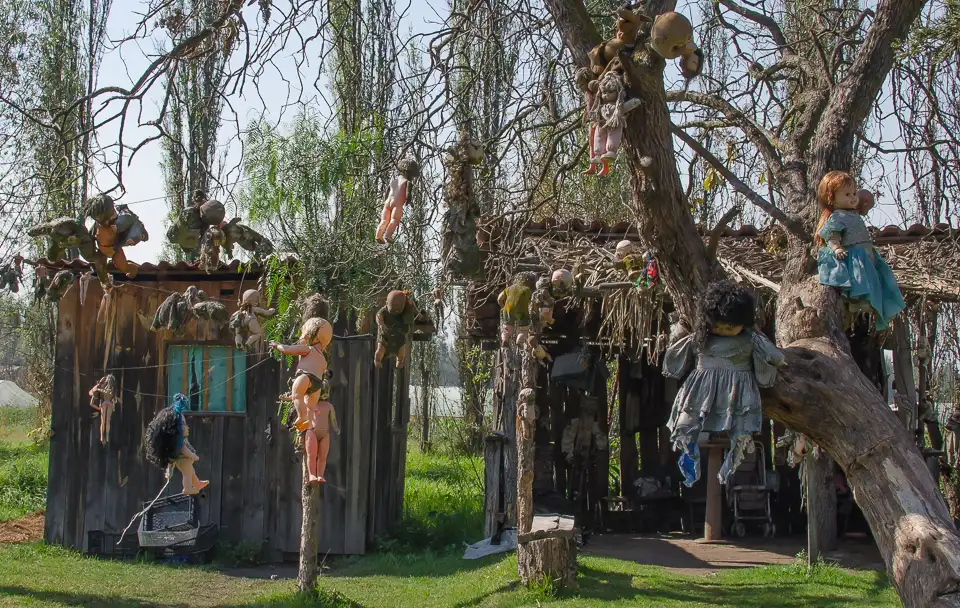 Island of the Dolls (Isla de las Muñecas)
