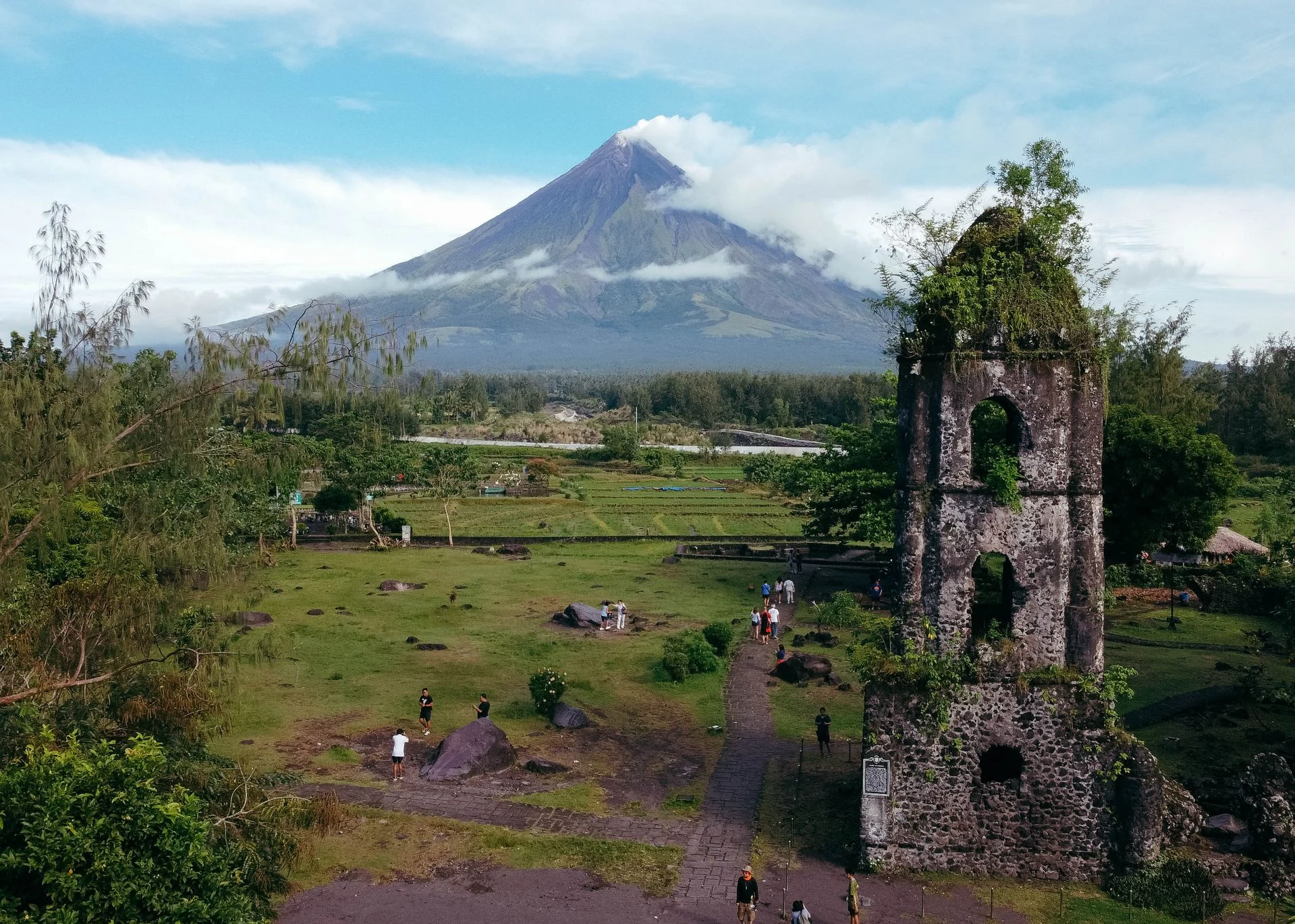 Mount Mayon Philippines Active Perfect Cone Volcano